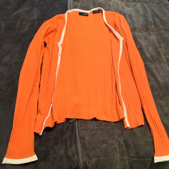 Cardigan - Picture 2 of 3